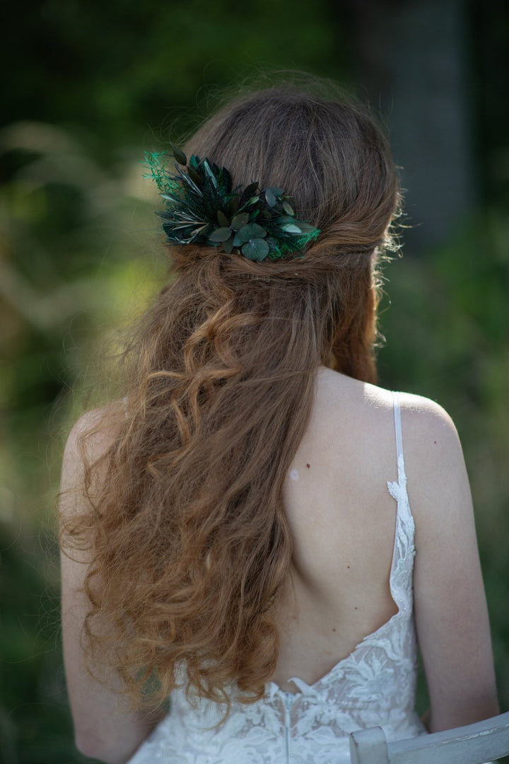Woodland Bride Hair Comb: Greenery Wedding Accessory – handmade floral hair accessory by magaela