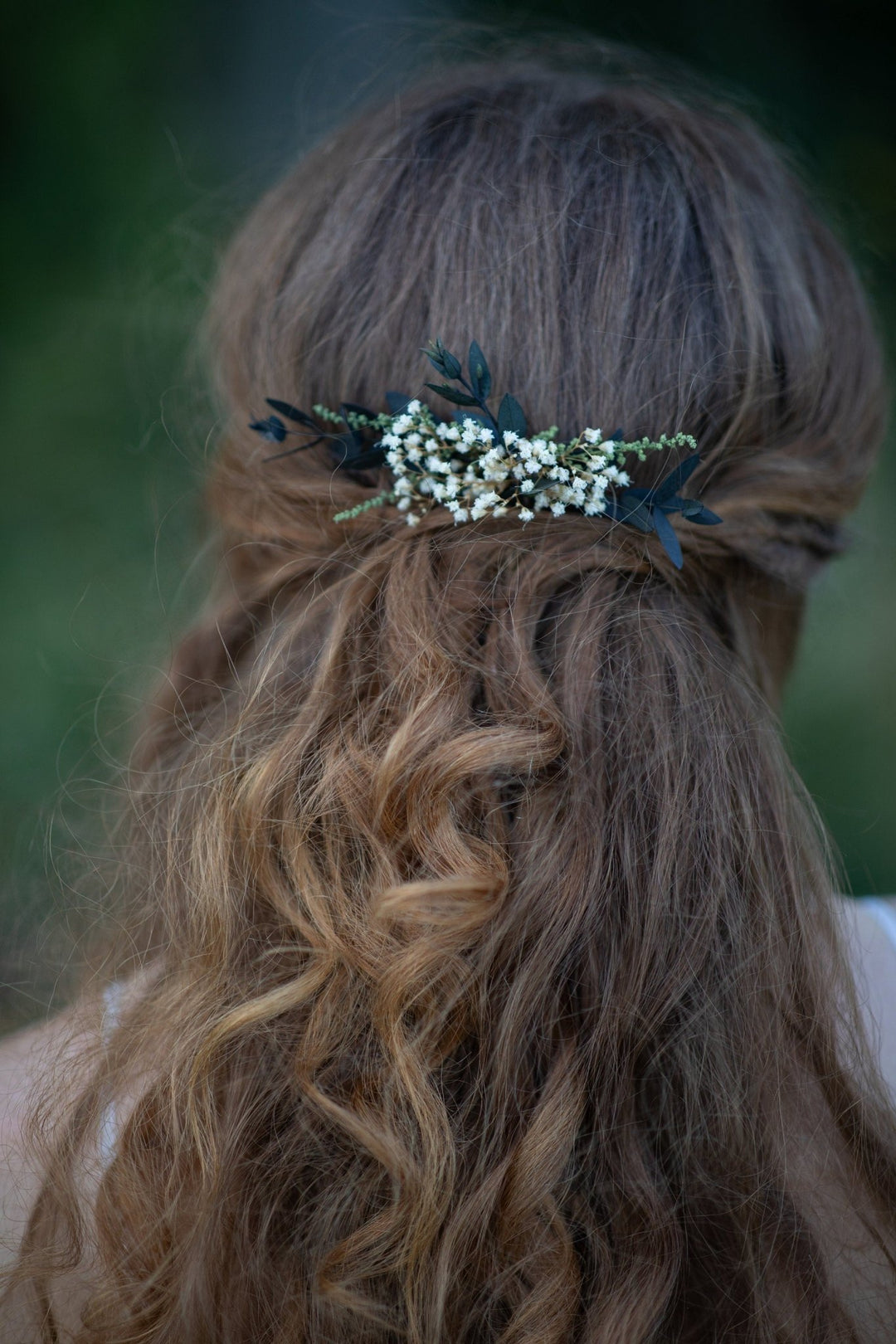 Baby's Breath Wedding Hair Comb: Greenery Bridal Accessory – handmade floral hair accessory by magaela