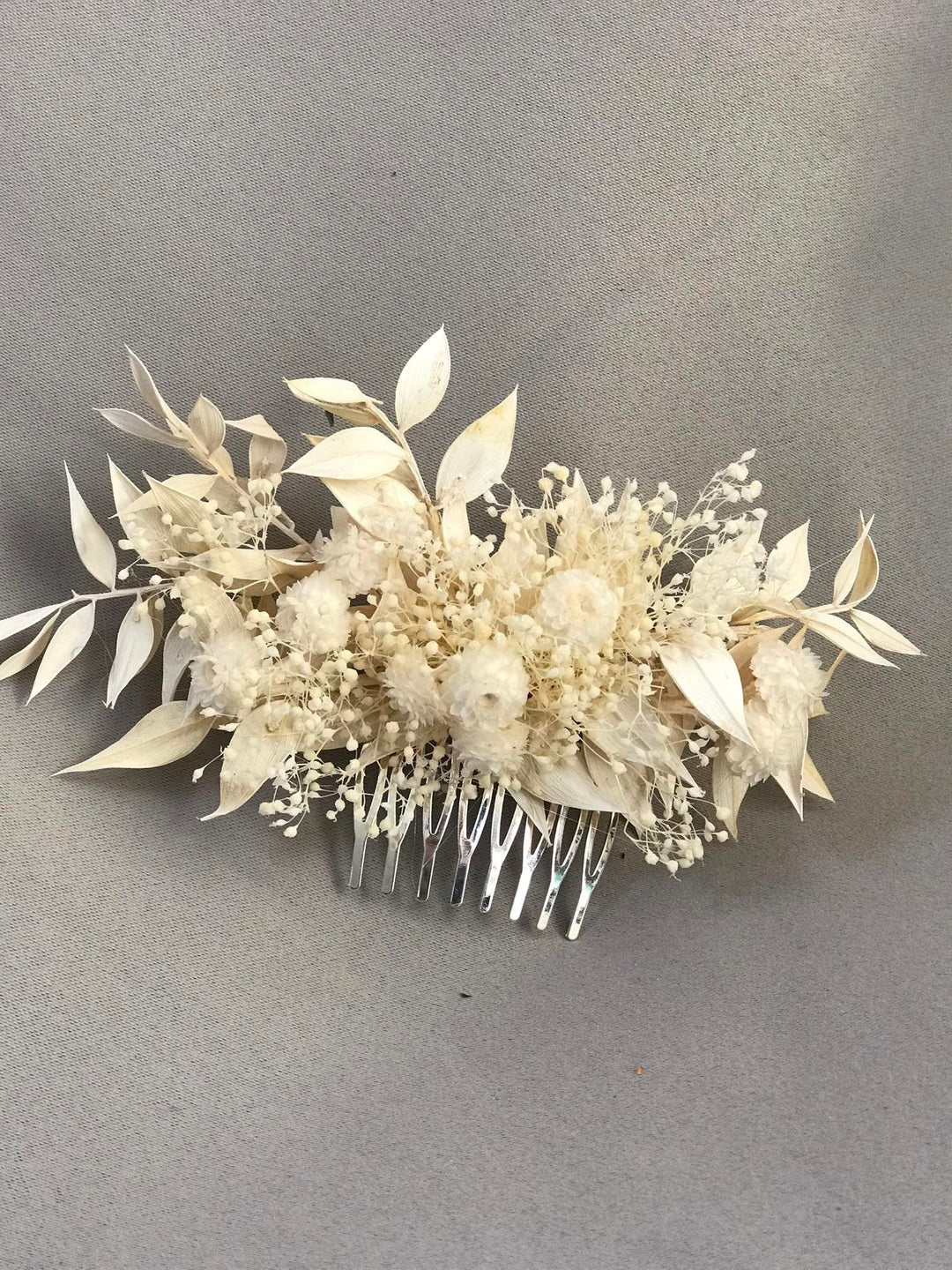 Ivory Flower Wedding Hair Comb: Beige Ruscus, Rustic Bridal Headpiece – handmade floral hair accessory by magaela