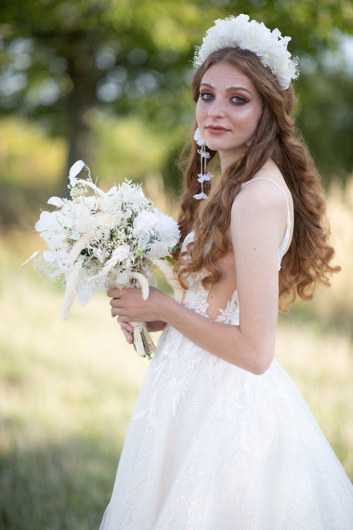 White Boho Wedding Bouquet: Preserved & Fabric Flowers – handmade floral hair accessory by magaela