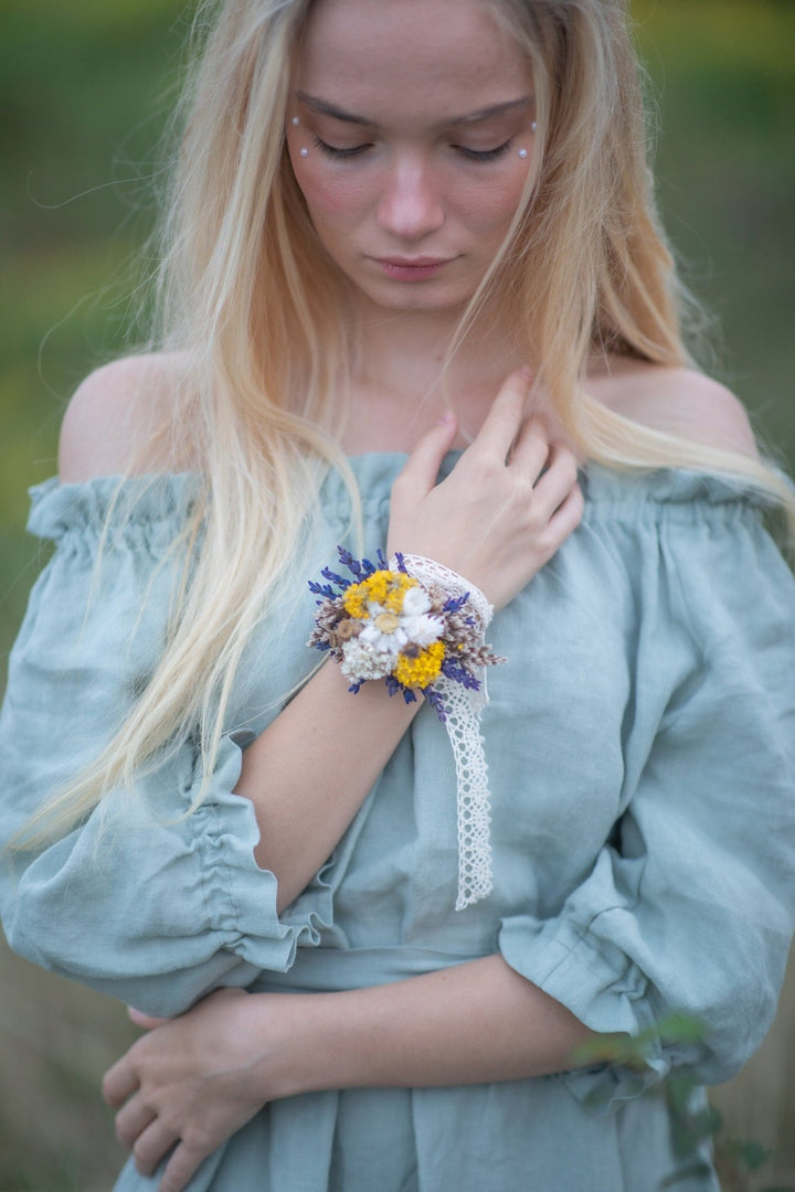 Lavender Flower Corsage Bracelet, Provence Wedding, Bridesmaid Accessory – handmade floral hair accessory by magaela