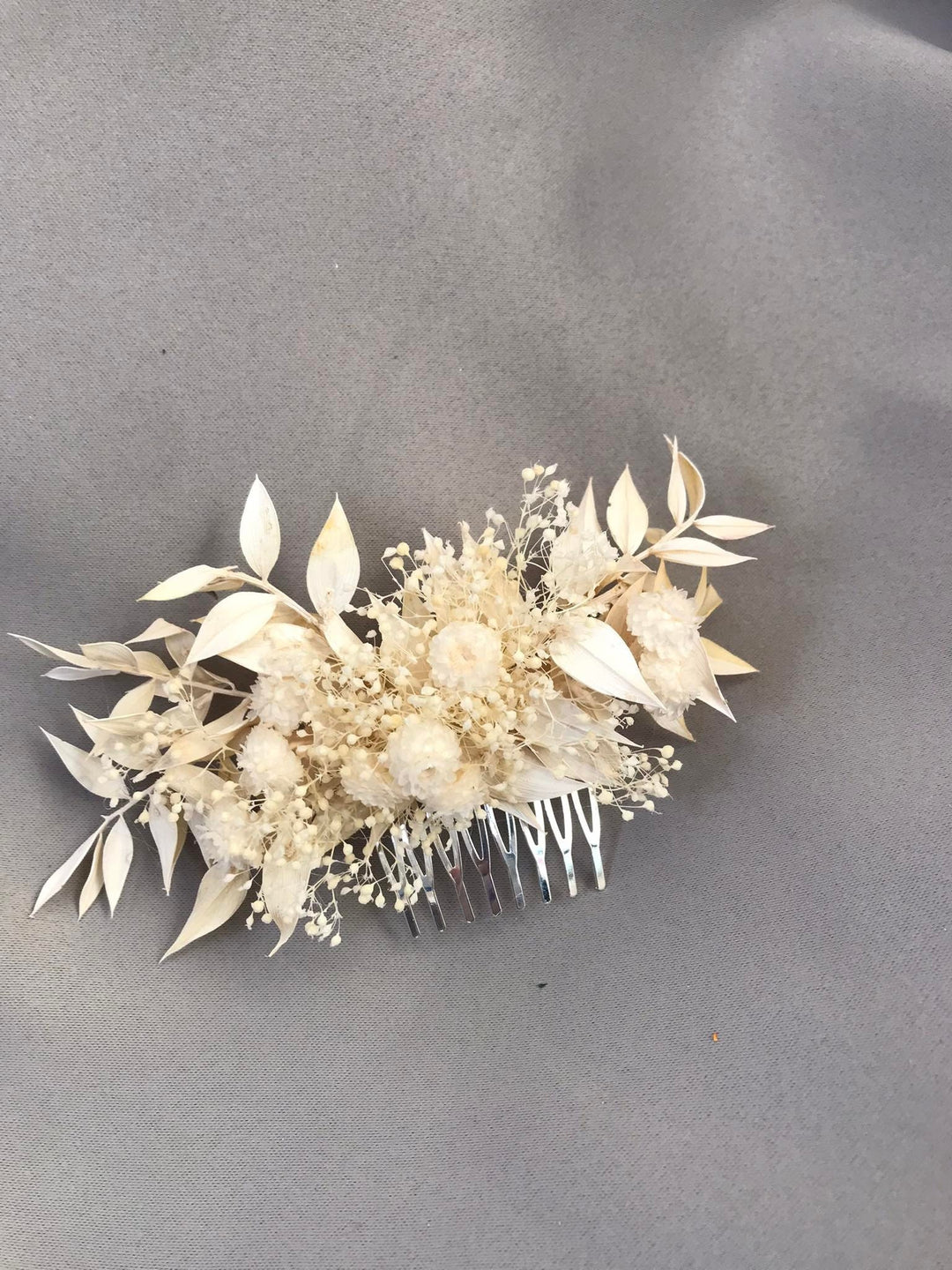 Ivory Flower Wedding Hair Comb: Beige Ruscus, Rustic Bridal Headpiece – handmade floral hair accessory by magaela