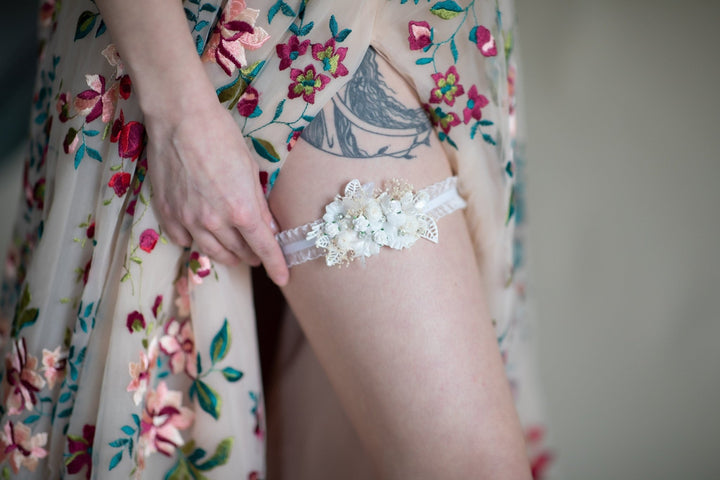 White Flower Wedding Garter: Lace Bridal Toss Garter – handmade floral hair accessory by magaela