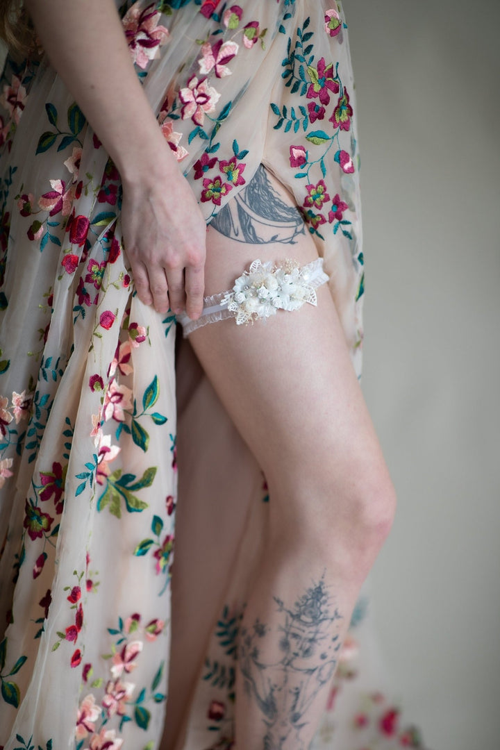 White Flower Wedding Garter: Lace Bridal Toss Garter – handmade floral hair accessory by magaela