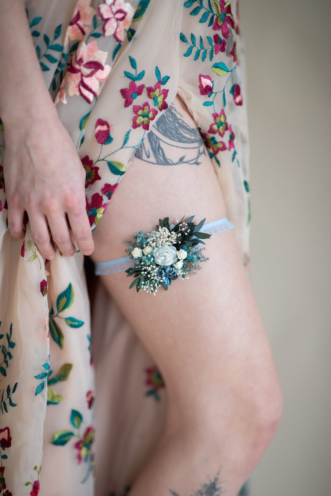 Blue Floral Wedding Garter: Romantic Bridal Lace Accessory – handmade floral hair accessory by magaela