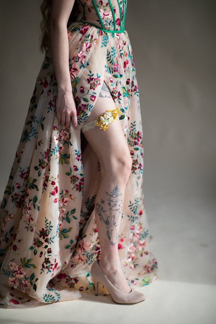 Yellow Flower Bridal Garter: Dried Baby's Breath Wedding Accessory – handmade floral hair accessory by magaela