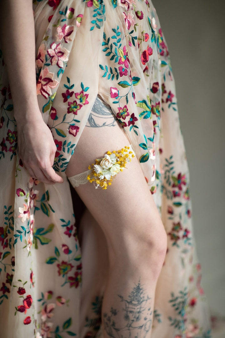 Yellow Flower Bridal Garter: Dried Baby's Breath Wedding Accessory – handmade floral hair accessory by magaela