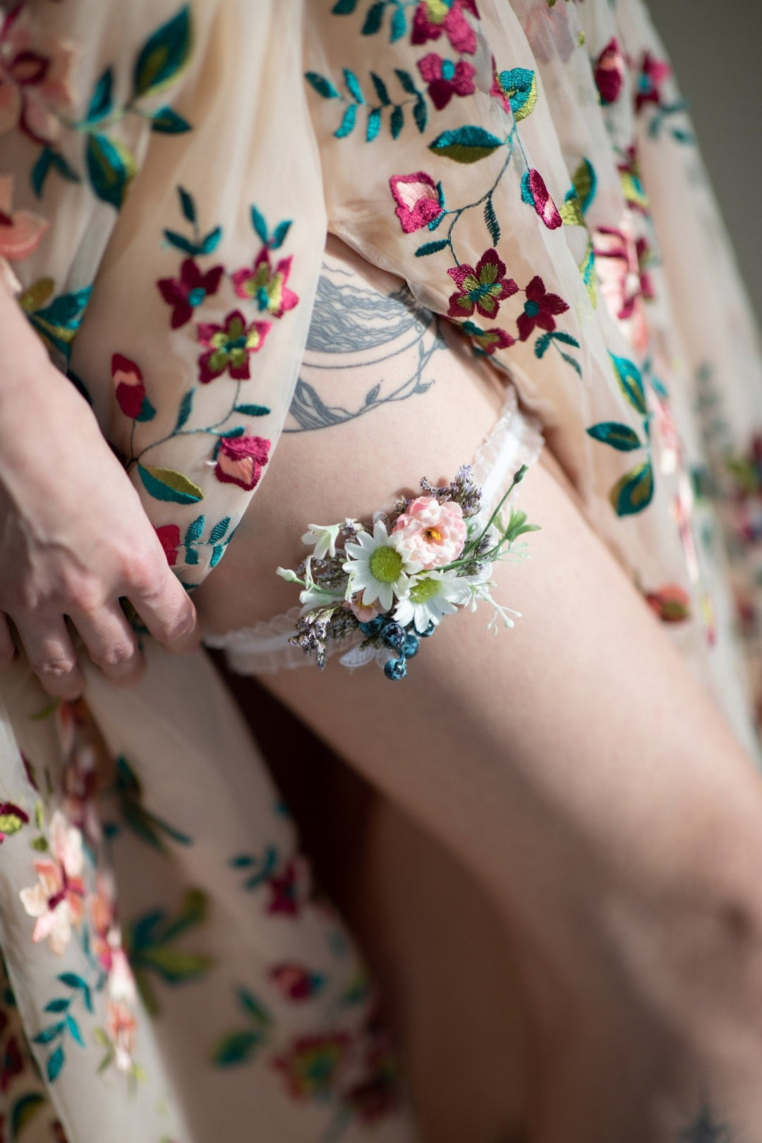 Floral Wedding Garter: Customisable Lace, Blueberries, Pale Pink – handmade floral hair accessory by magaela