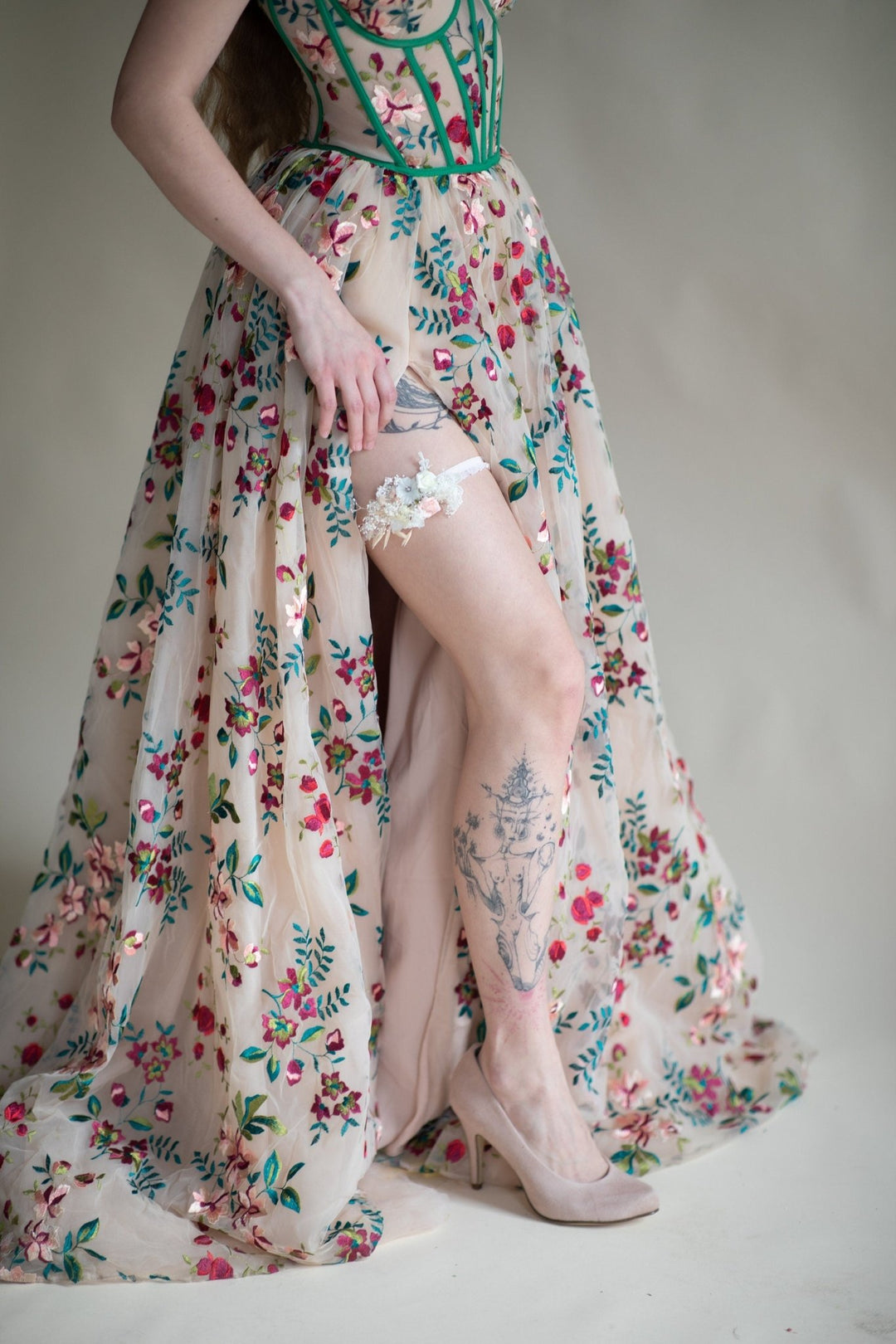 Peach Floral Bridal Garter: Ivory Lace Wedding Toss Garter – handmade floral hair accessory by magaela