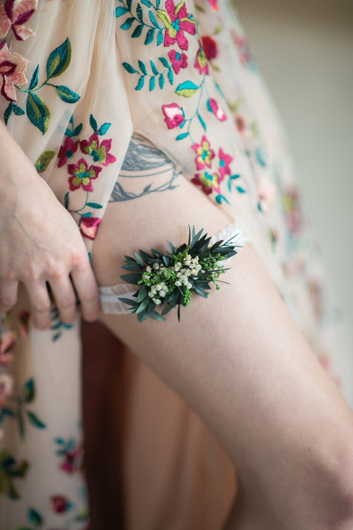 Eucalyptus Wedding Garter: Greenery Bridal Toss Garter – handmade floral hair accessory by magaela