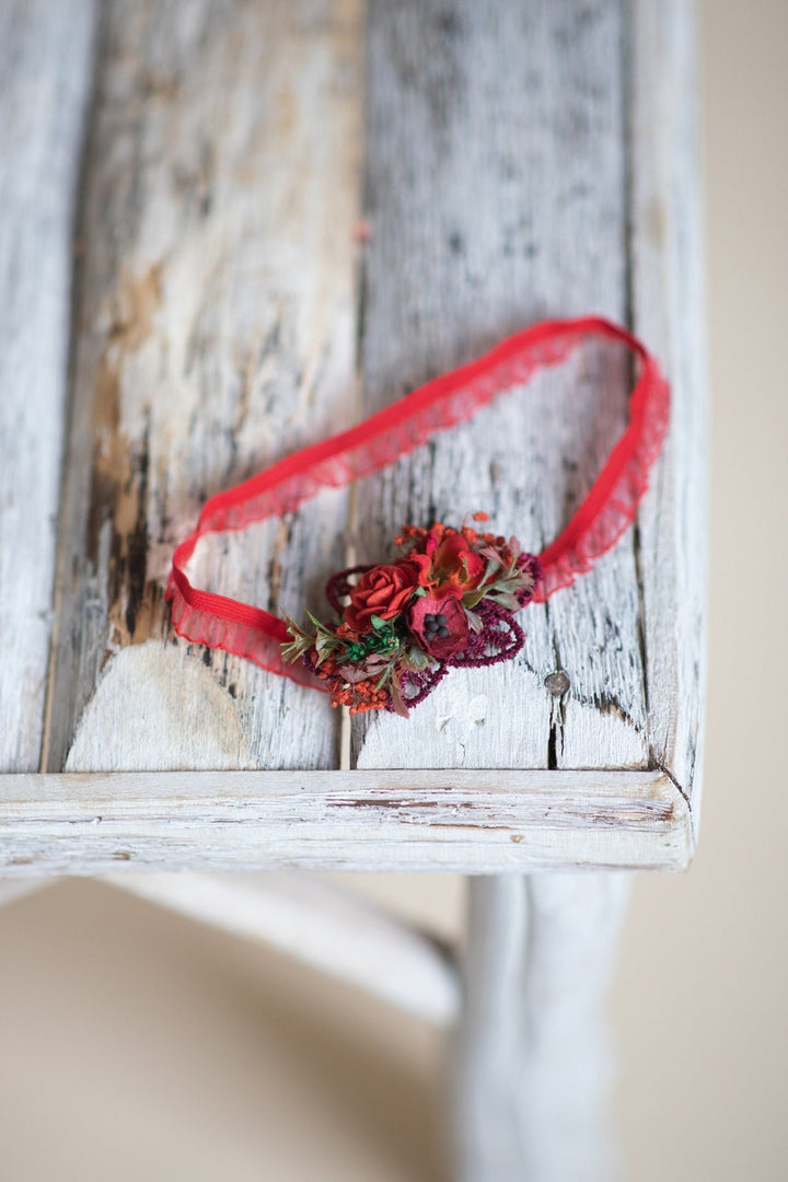 Red Floral Wedding Garter: Poppy Lace Bridal Accessory – handmade floral hair accessory by magaela