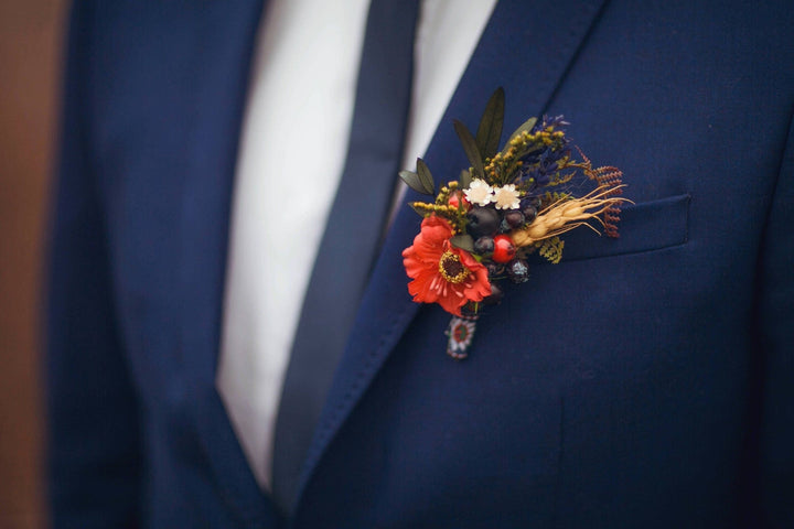 Folk Wedding Boutonniere: Handmade Groom Accessory – handmade floral hair accessory by magaela