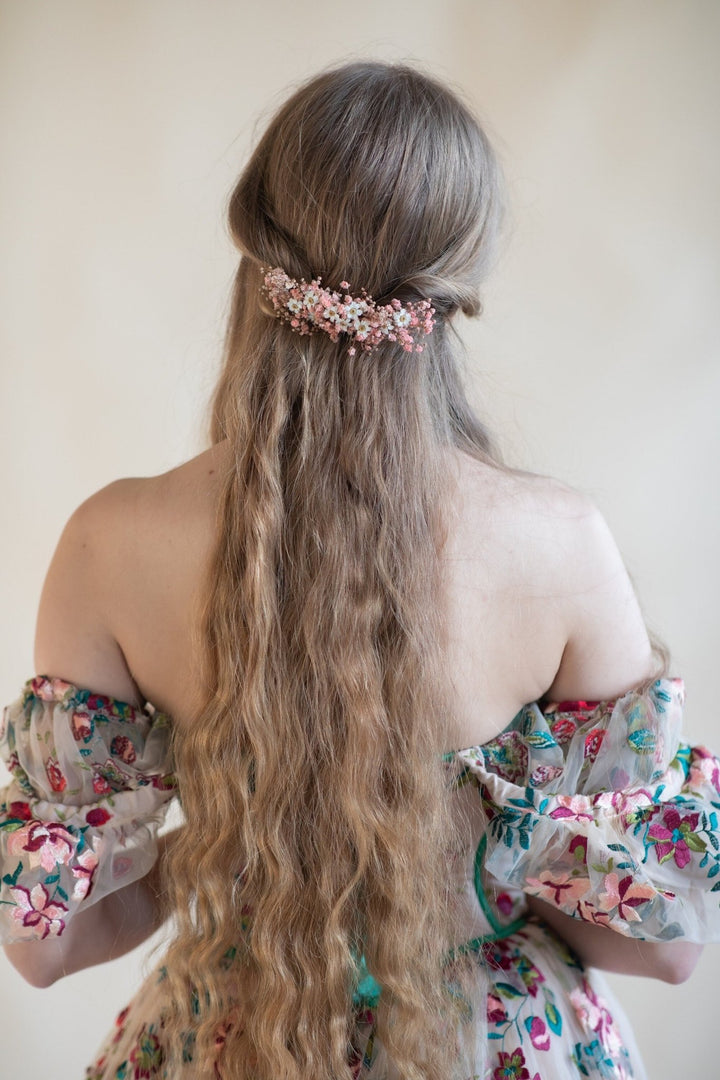 Blush Dried Flower Hair Comb: Wedding Baby's Breath Accessory – handmade floral hair accessory by magaela