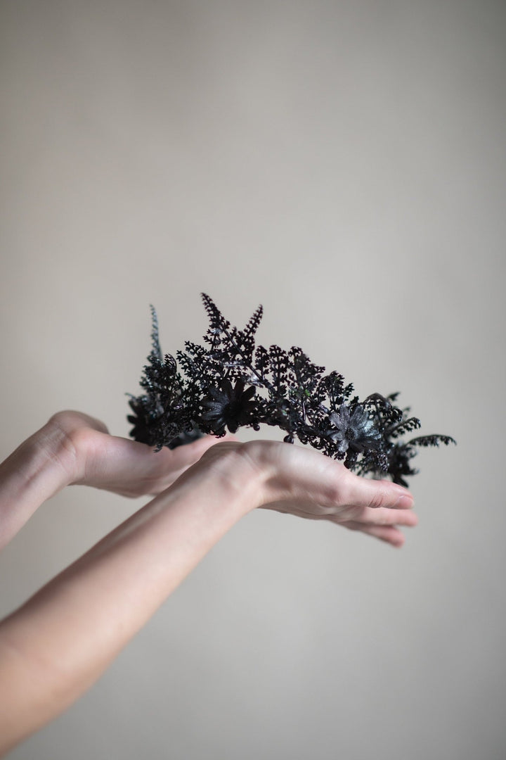 Black Flower Crown: Gothic Wedding Headpiece, Bridal Hair Jewelry – handmade floral hair accessory by magaela