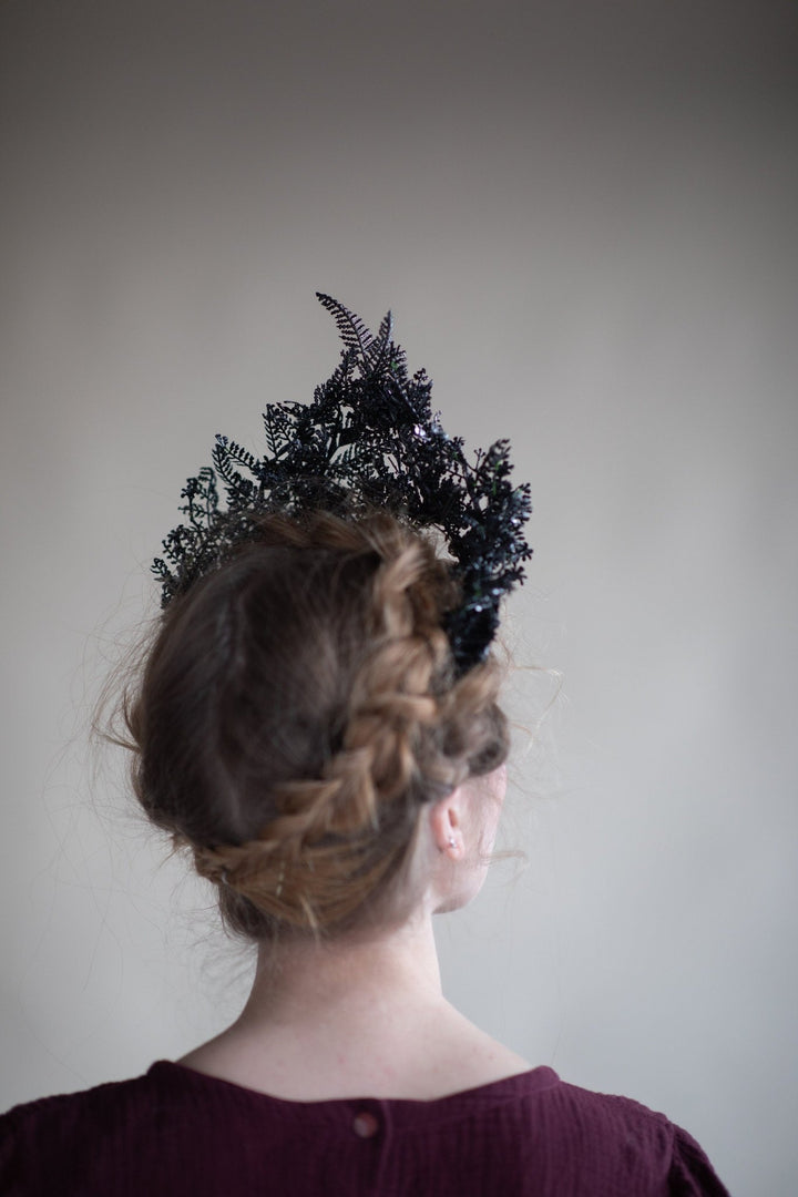 Black Flower Wedding Crown: Gothic Bride Hair Accessory – handmade floral hair accessory by magaela