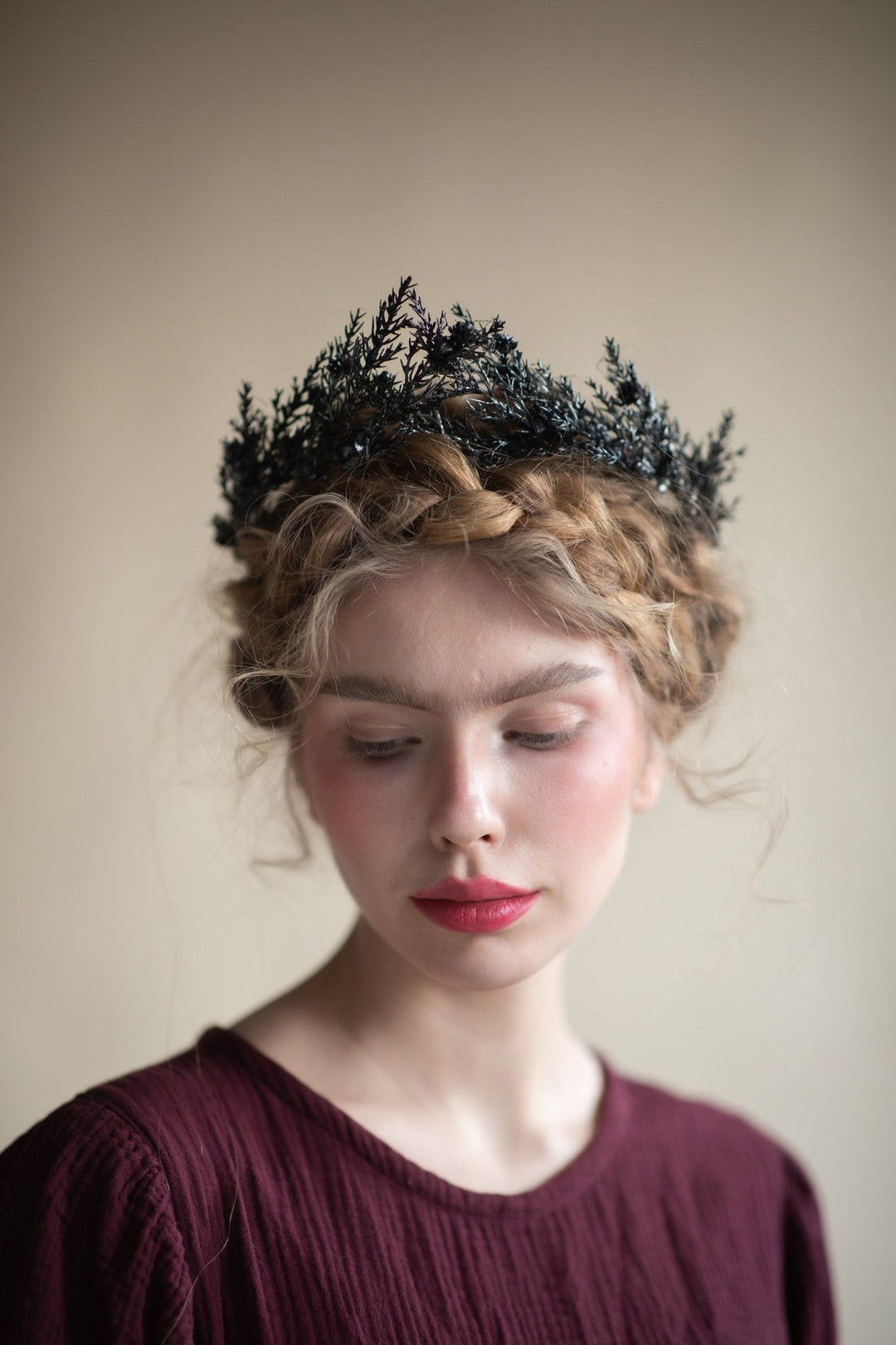 Black Flower Wedding Crown: Gothic Evil Queen Headpiece – handmade floral hair accessory by magaela
