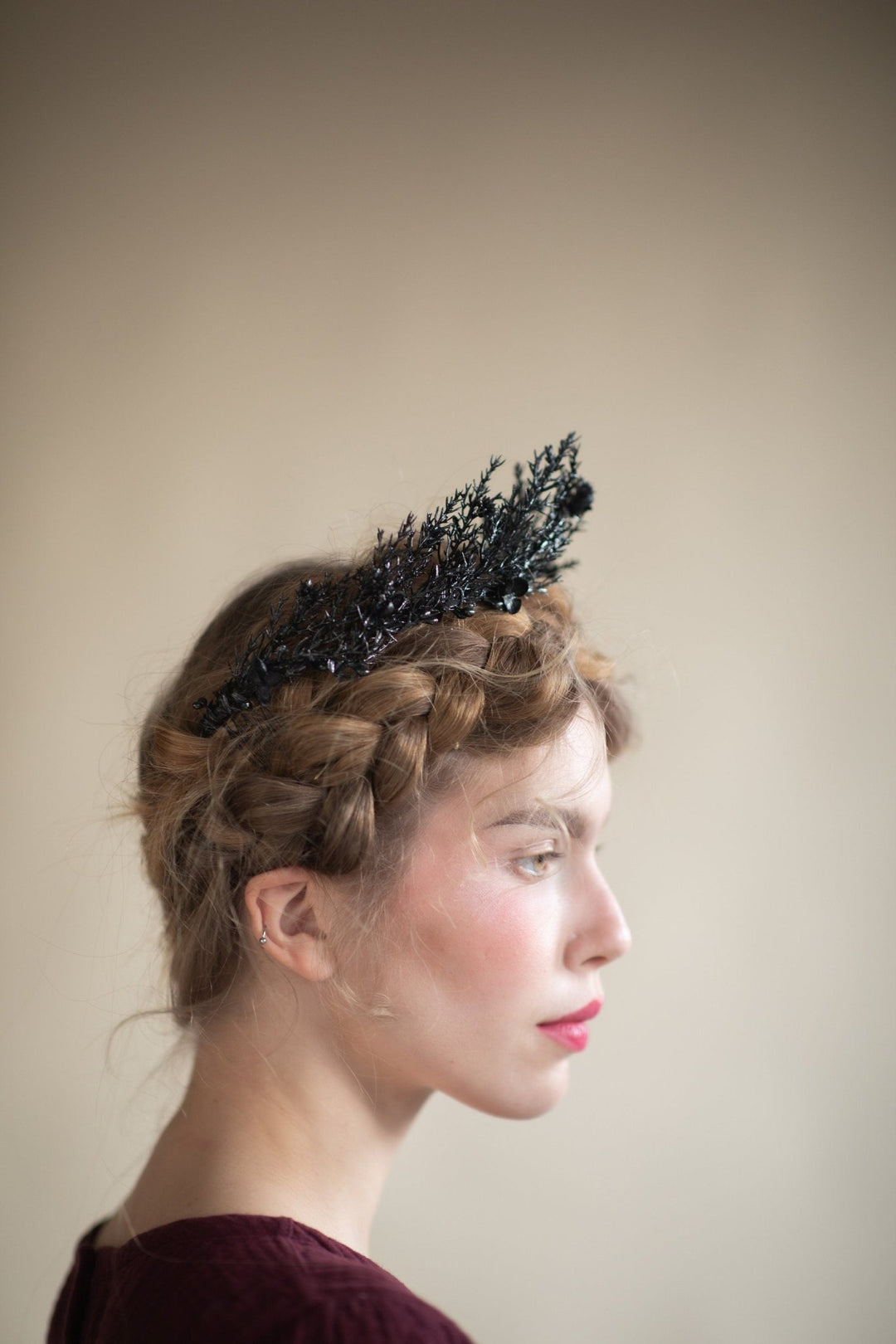 Black Flower Wedding Crown: Gothic Evil Queen Headpiece – handmade floral hair accessory by magaela