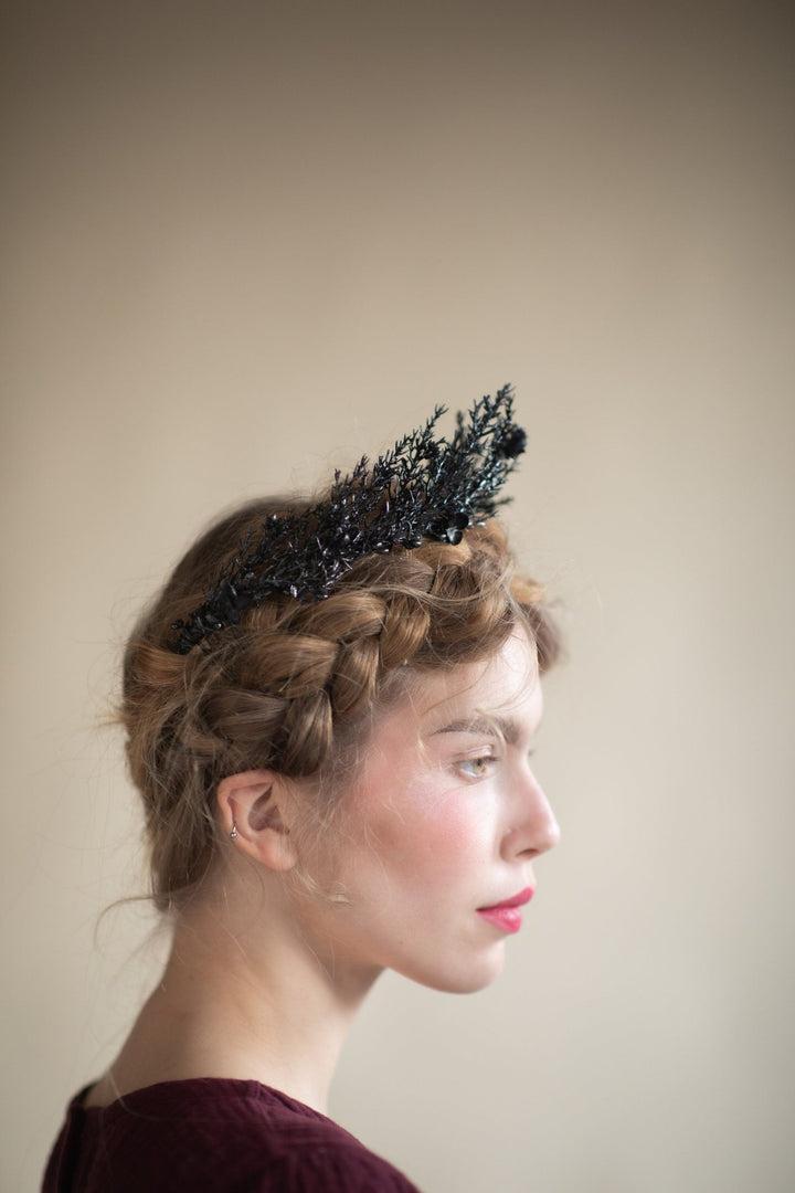 Black Flower Wedding Crown: Gothic Evil Queen Headpiece – handmade floral hair accessory by magaela
