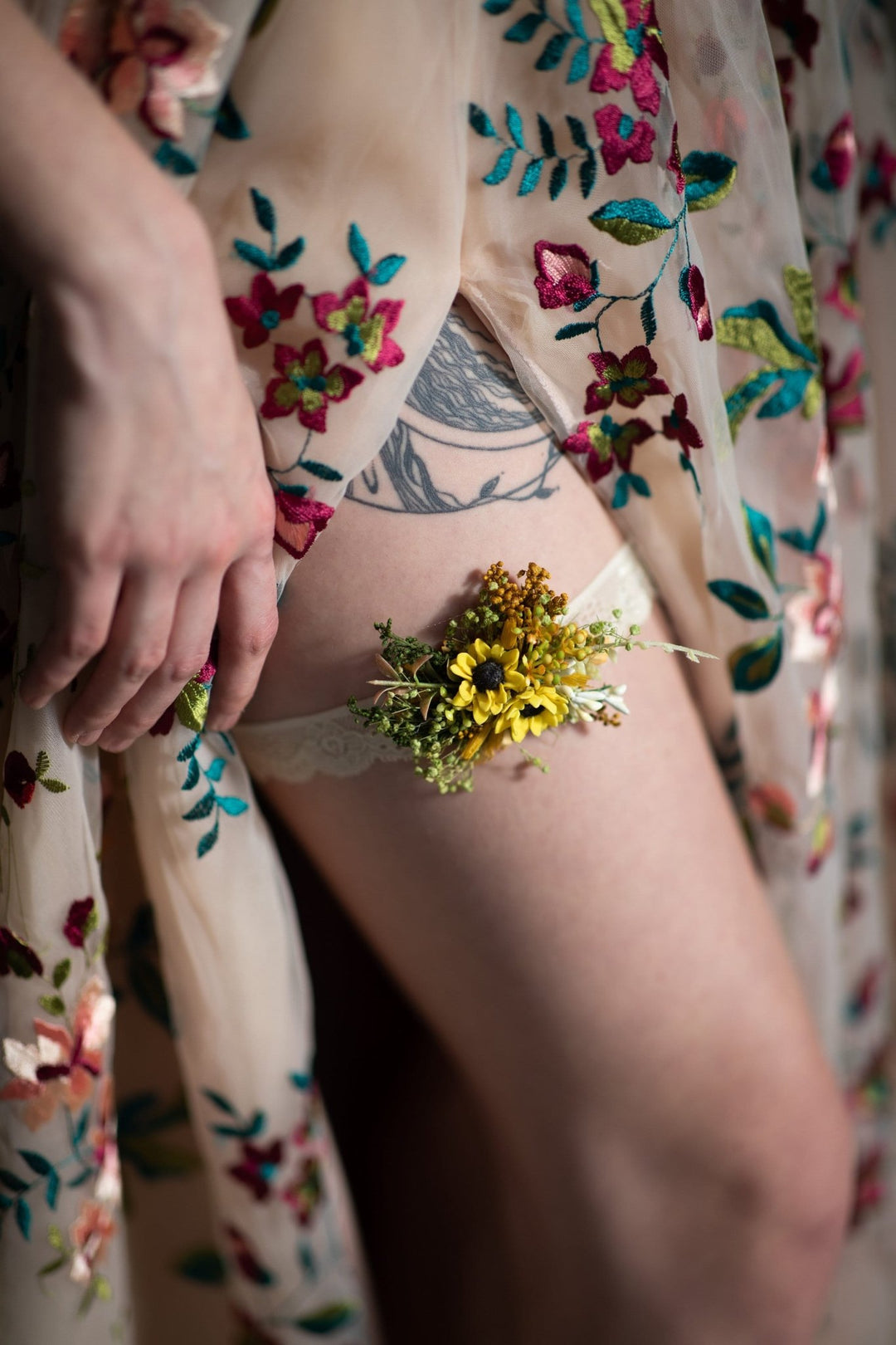 Sunflower Bridal Garter: Yellow Wedding Accessory – handmade floral hair accessory by magaela