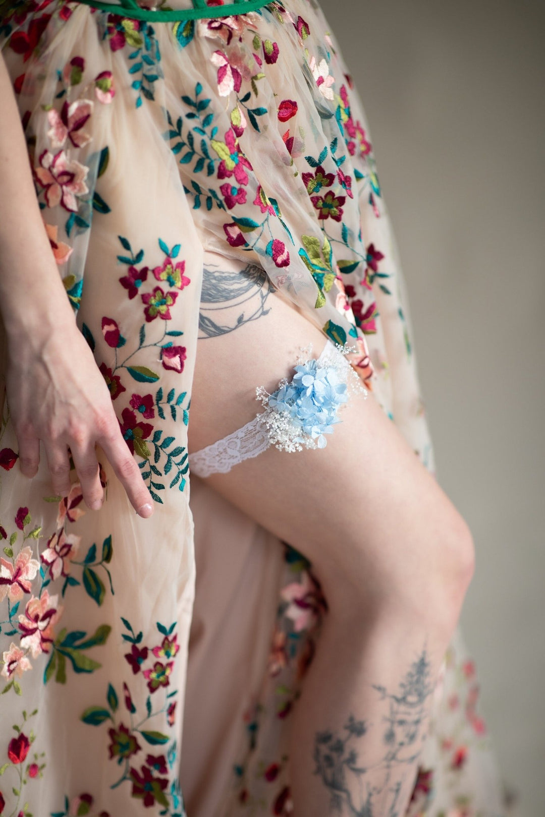 Bridal Garter: Preserved Hydrangea & Gypsophila, Baby Blue Lace – handmade floral hair accessory by magaela