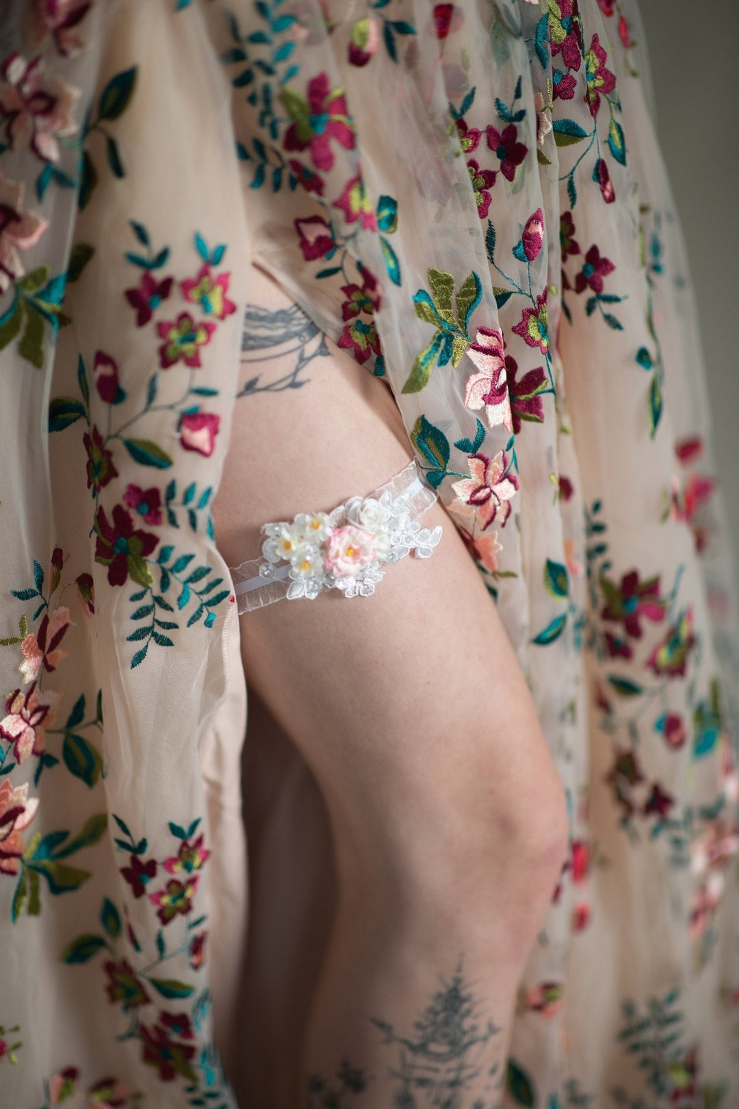 Floral Lace Wedding Garter: Customizable Bridal Accessory – handmade floral hair accessory by magaela