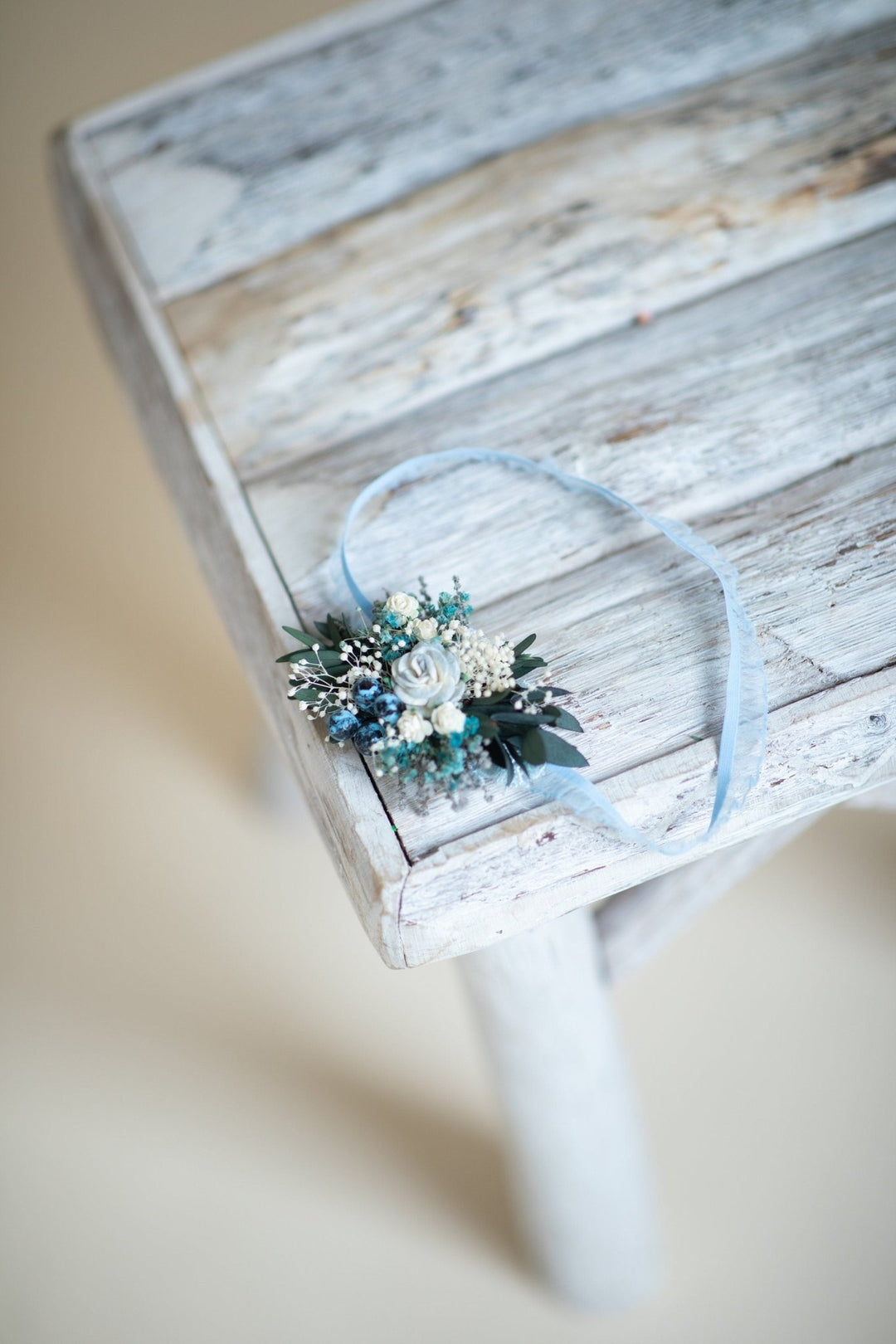 Blue Floral Wedding Garter: Romantic Bridal Lace Accessory – handmade floral hair accessory by magaela
