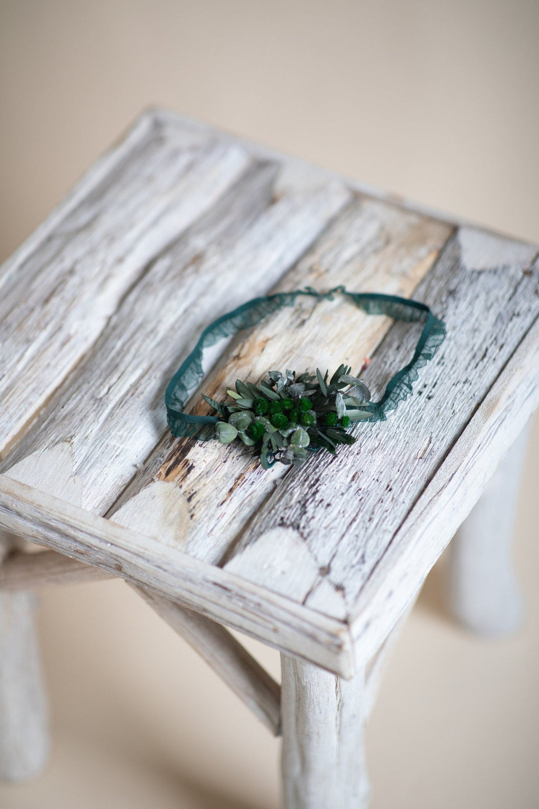 Greenery Bridal Garter: Preserved Flower Wedding Toss Garter – handmade floral hair accessory by magaela