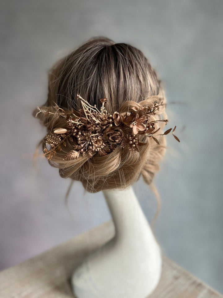 Dark Bronze Flower Hair Comb: Elegant Bridal Headpiece – handmade floral hair accessory by magaela
