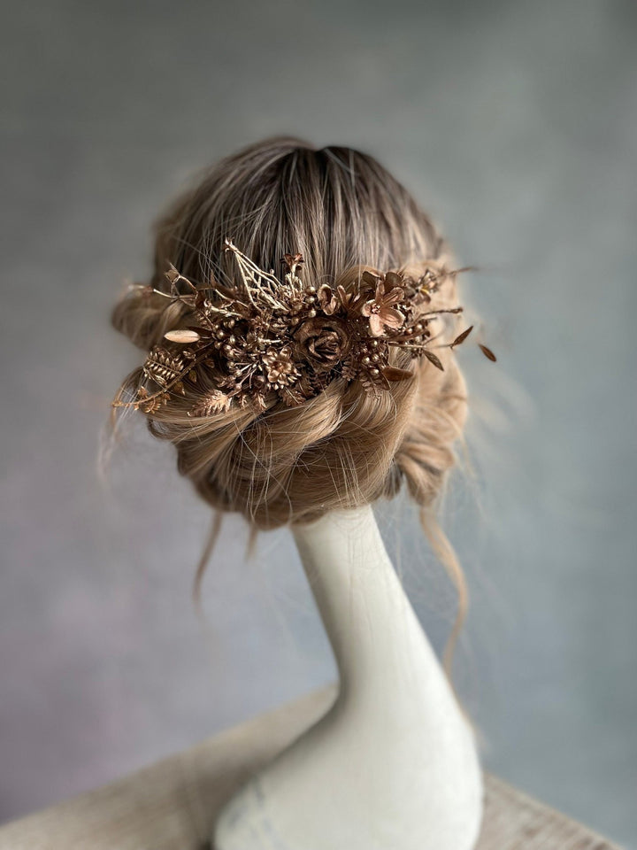 Dark Bronze Flower Hair Comb: Elegant Bridal Headpiece – handmade floral hair accessory by magaela