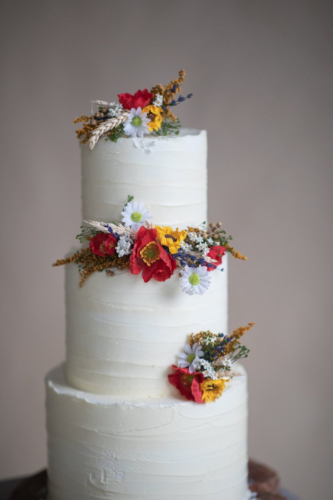 Wildflower Wedding Cake Toppers: Poppy & Daisy Floral Arrangement – handmade floral hair accessory by magaela