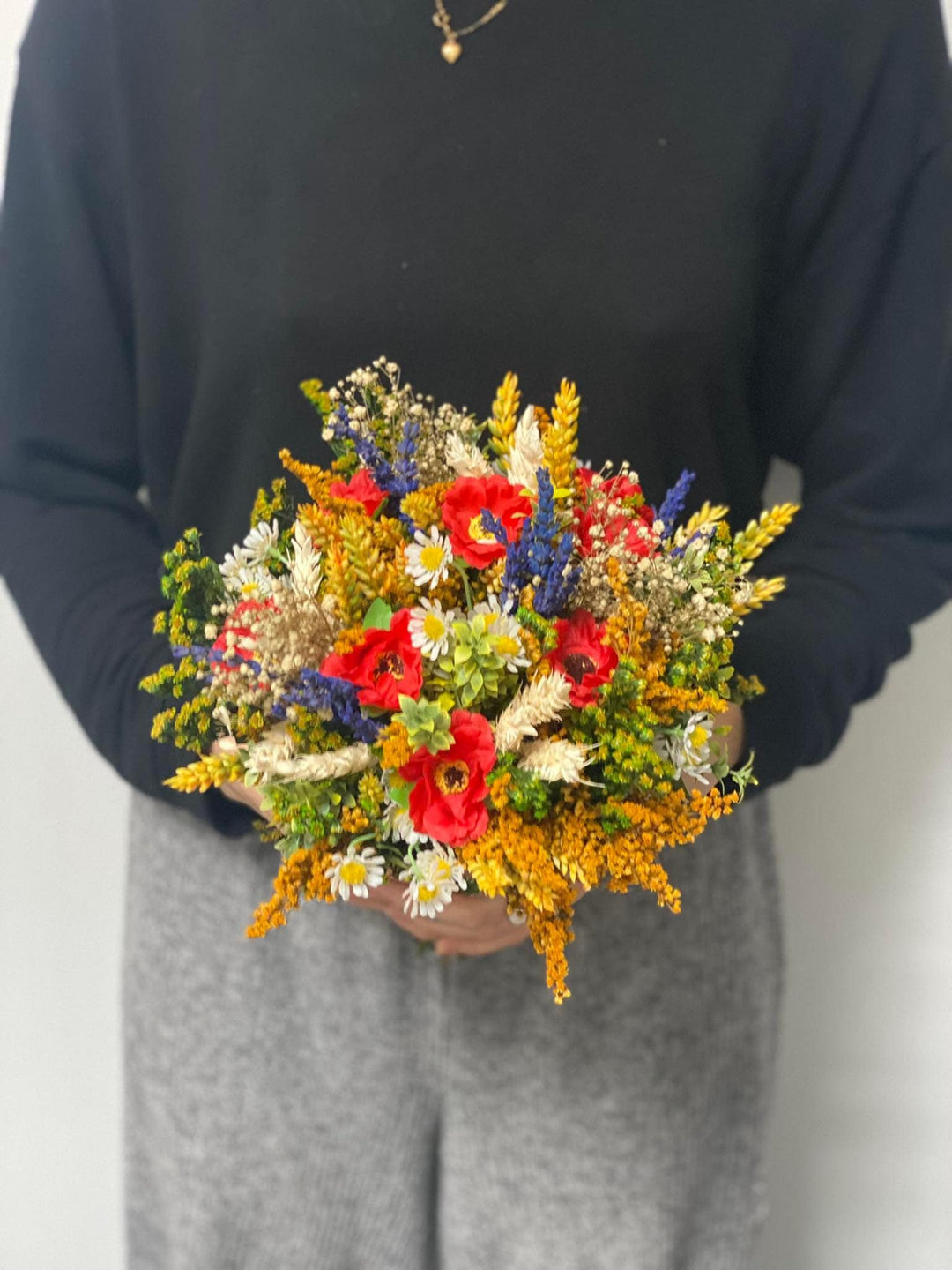 Folk Poppy Wedding Bouquet: Meadow Wildflower Bridal Bouquet – handmade floral hair accessory by magaela