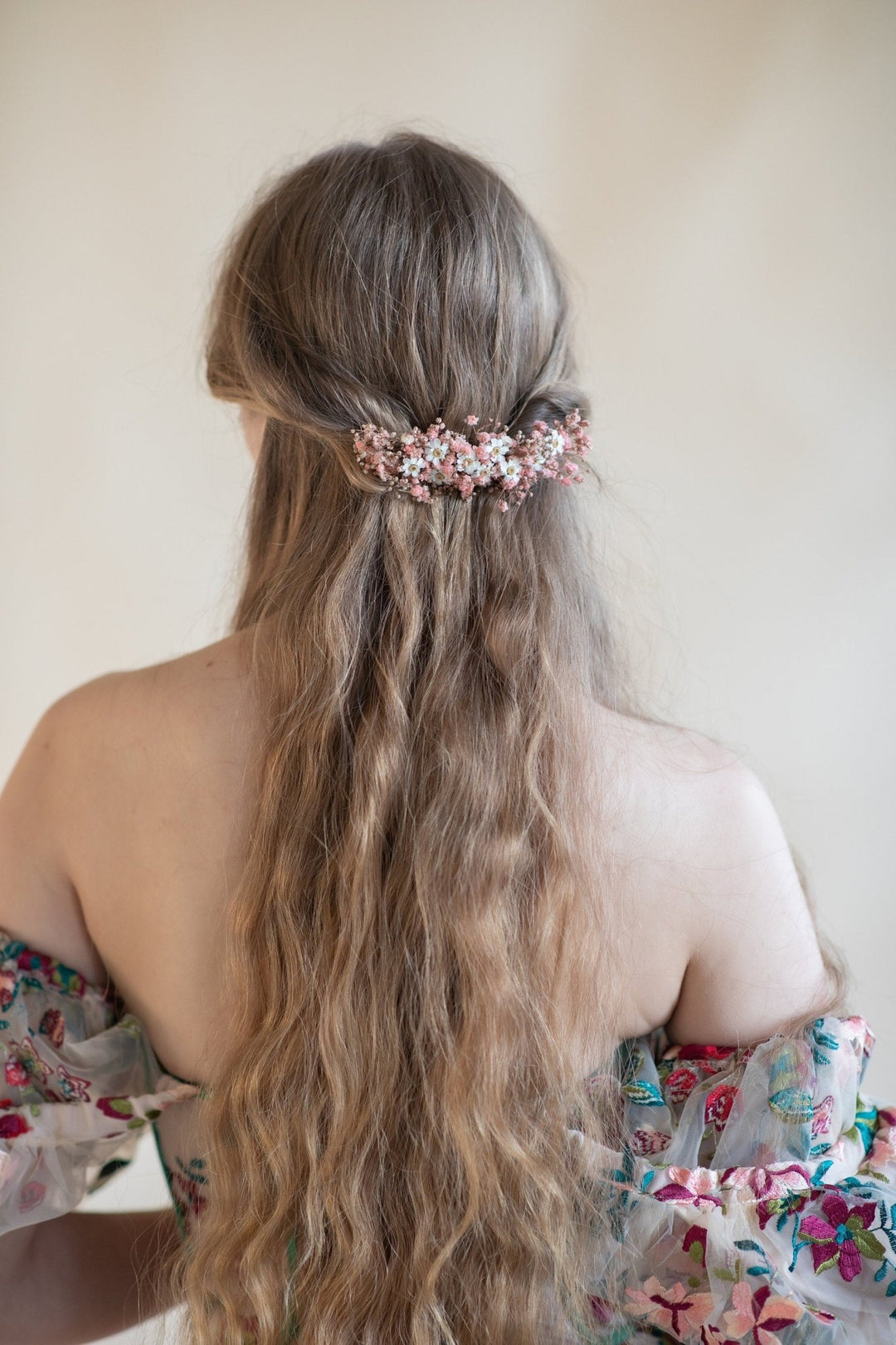 Blush Dried Flower Hair Comb: Wedding Baby's Breath Accessory – handmade floral hair accessory by magaela