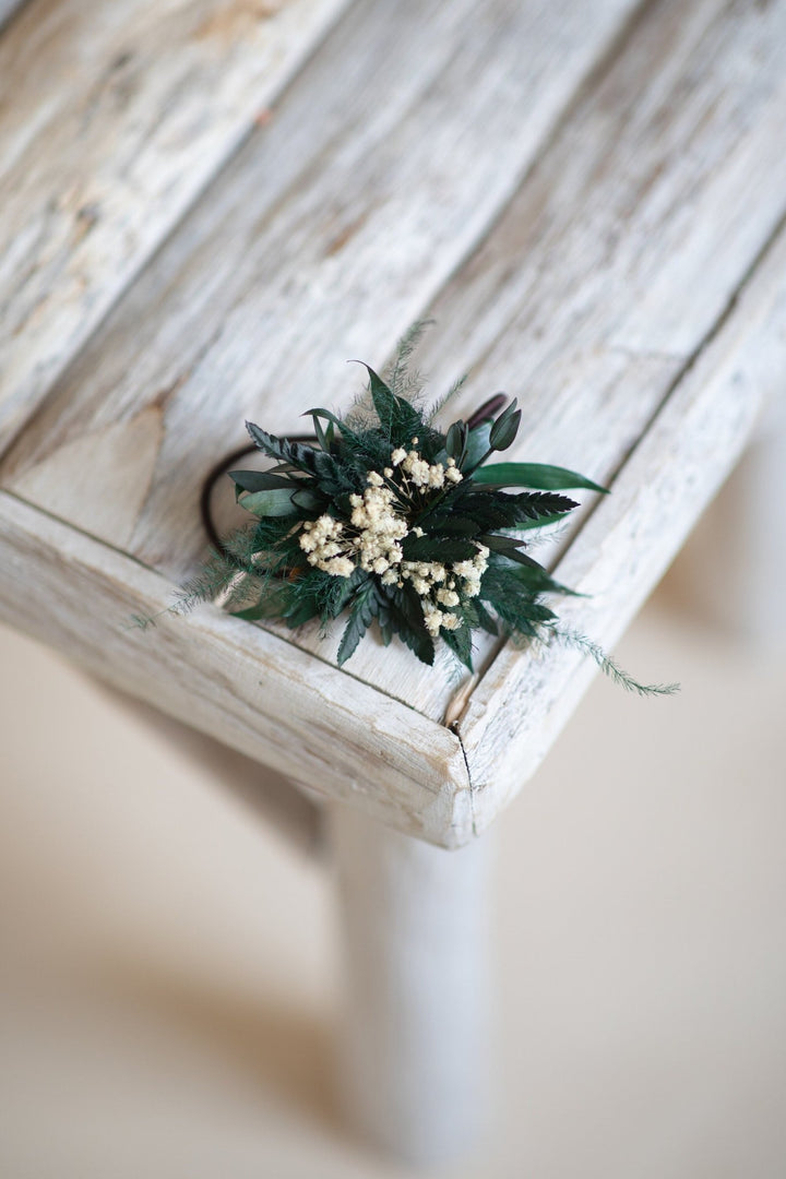 Greenery Flower Hair Tie: Wedding Bridal Accessory – handmade floral hair accessory by magaela