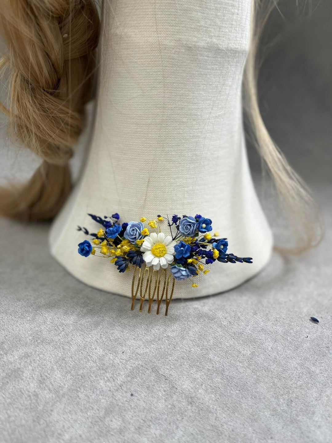 Blue & Yellow Floral Hair Comb: Daisy Wedding Headpiece – handmade floral hair accessory by magaela