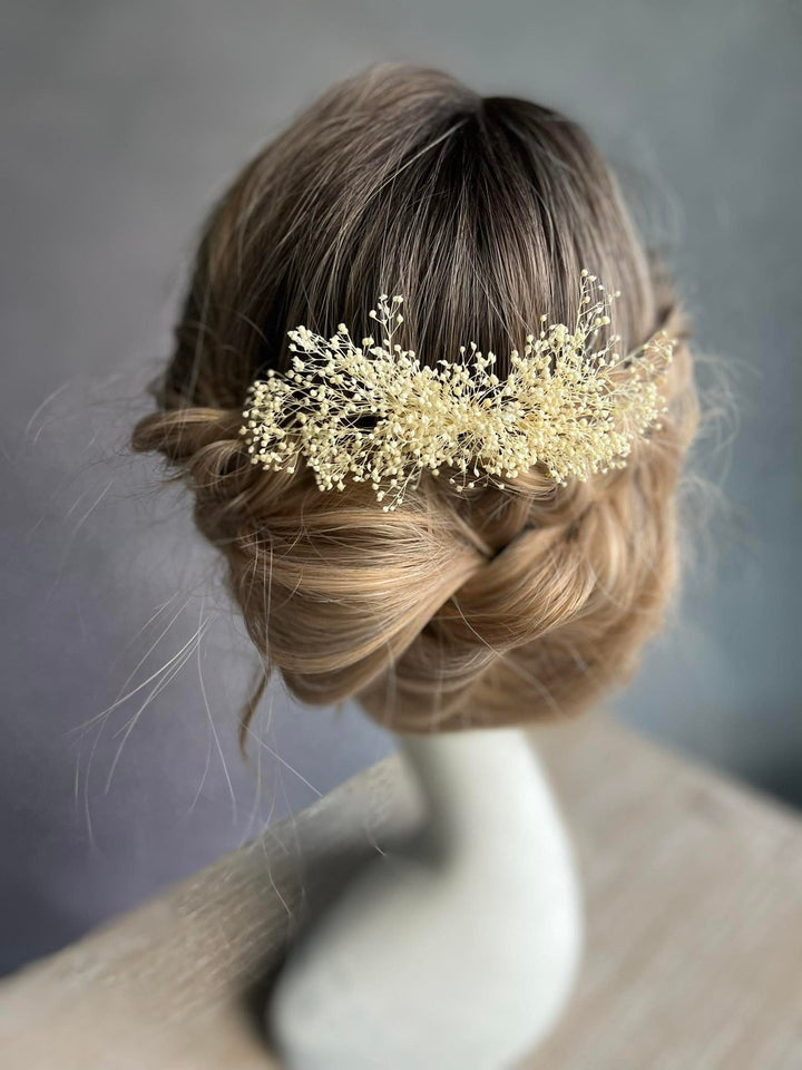 Ivory Baby's Breath Wedding Hair Comb: Bridal Flower Headpiece – handmade floral hair accessory by magaela