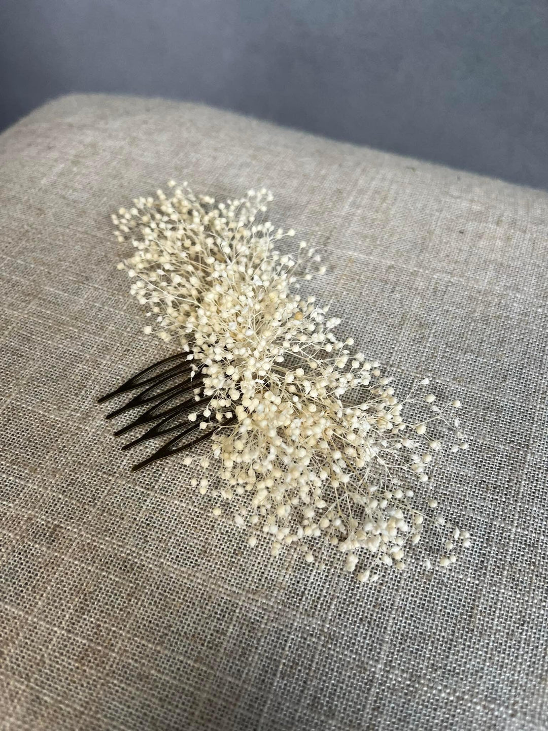 Ivory Baby's Breath Wedding Hair Comb: Bridal Flower Headpiece – handmade floral hair accessory by magaela