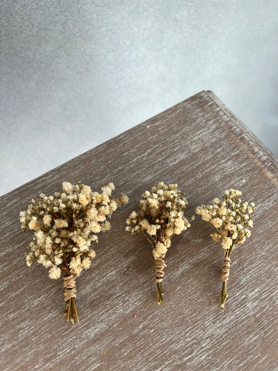 Ivory Baby's Breath Boutonniere: Preserved Wedding Groom Corsage – handmade floral hair accessory by magaela