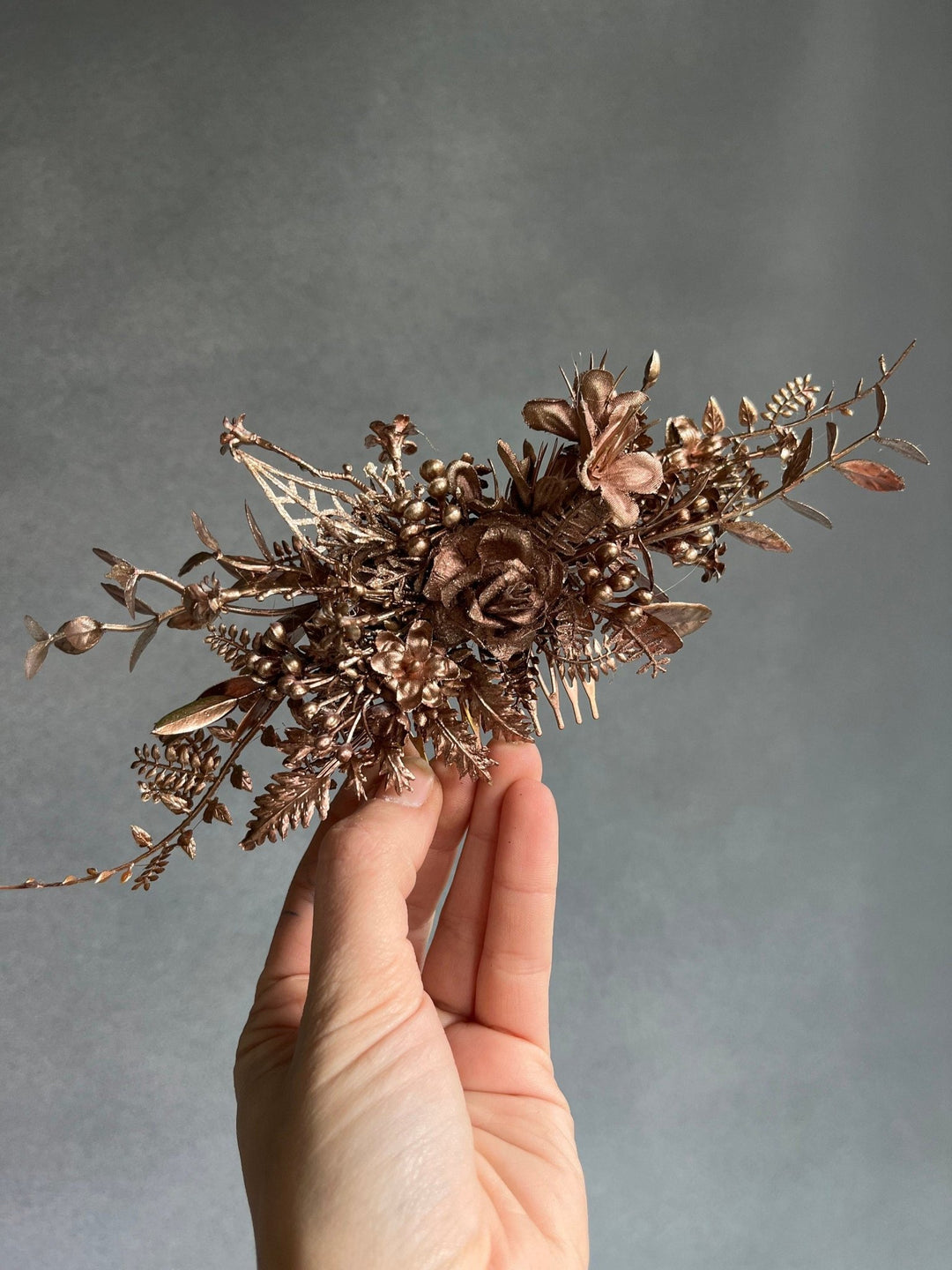 Dark Bronze Flower Hair Comb: Elegant Bridal Headpiece – handmade floral hair accessory by magaela