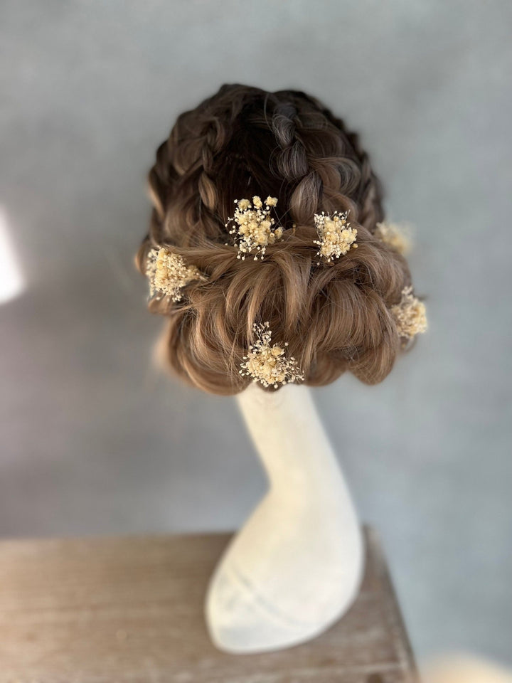 Baby's Breath Flower Hairpins: Ivory Wedding Bobby Pins – handmade floral hair accessory by magaela
