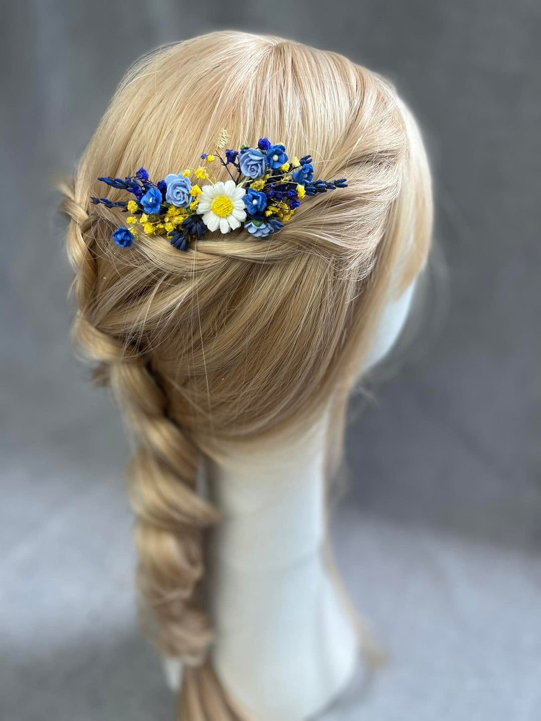 Blue & Yellow Floral Hair Comb: Daisy Wedding Headpiece – handmade floral hair accessory by magaela