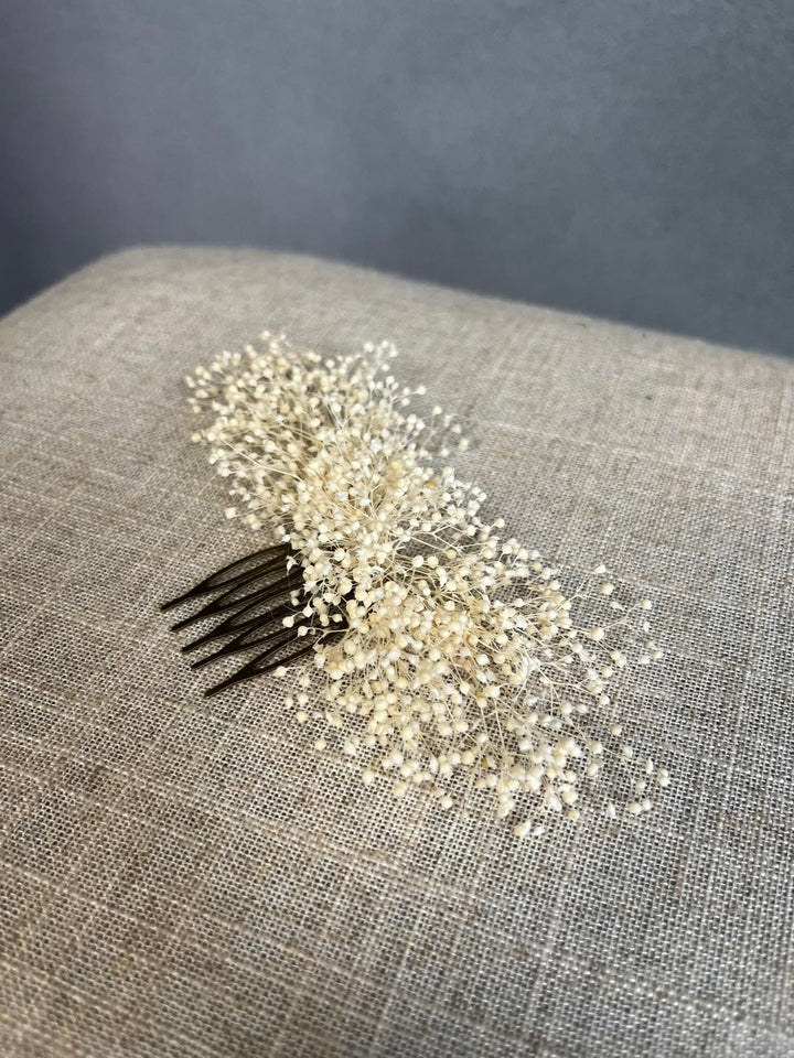Ivory Baby's Breath Wedding Hair Comb: Bridal Flower Headpiece – handmade floral hair accessory by magaela