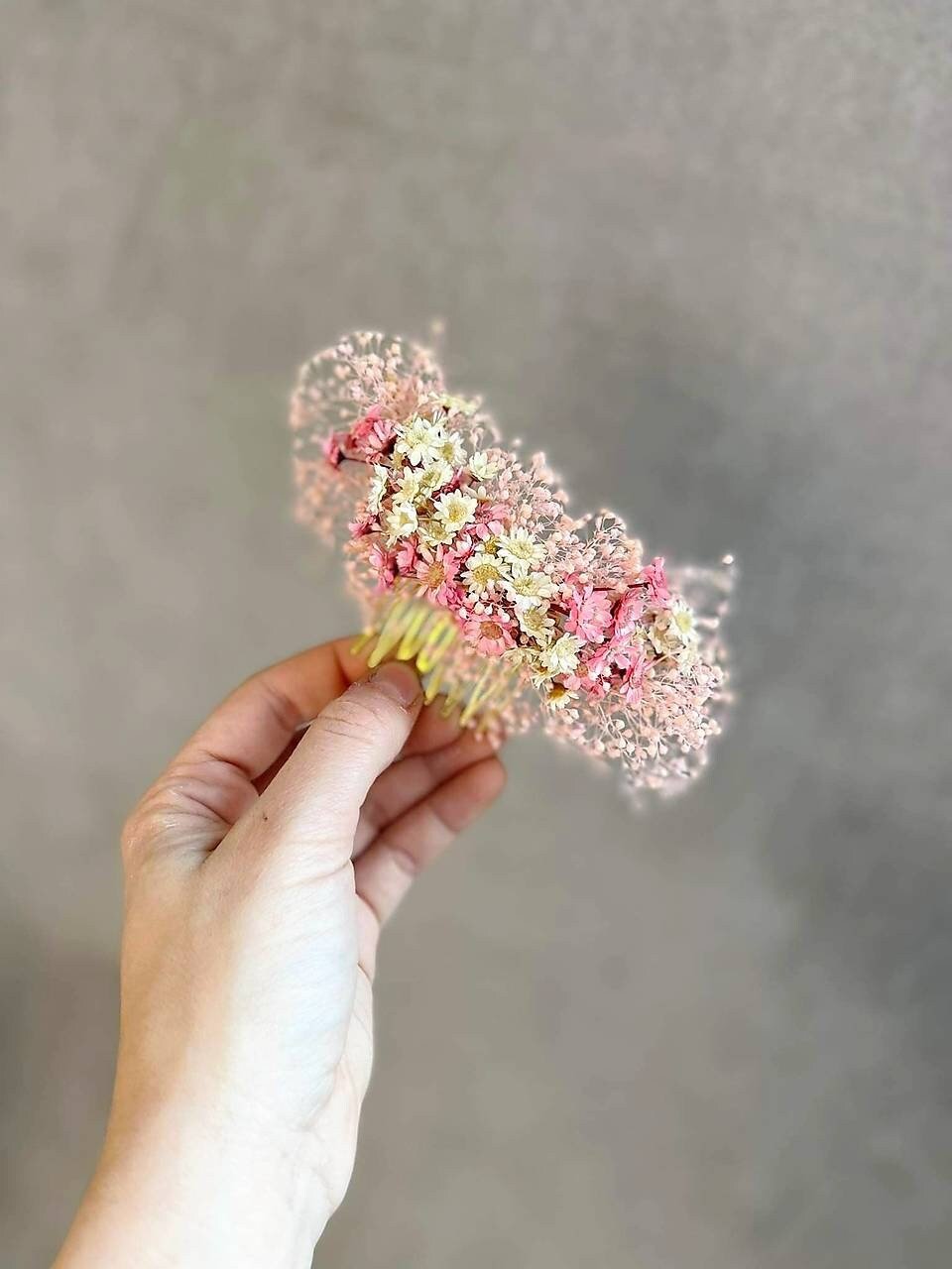 Blush Dried Flower Hair Comb: Romantic Wedding Accessory – handmade floral hair accessory by magaela