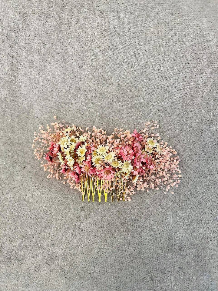 Blush Dried Flower Hair Comb: Romantic Wedding Accessory – handmade floral hair accessory by magaela