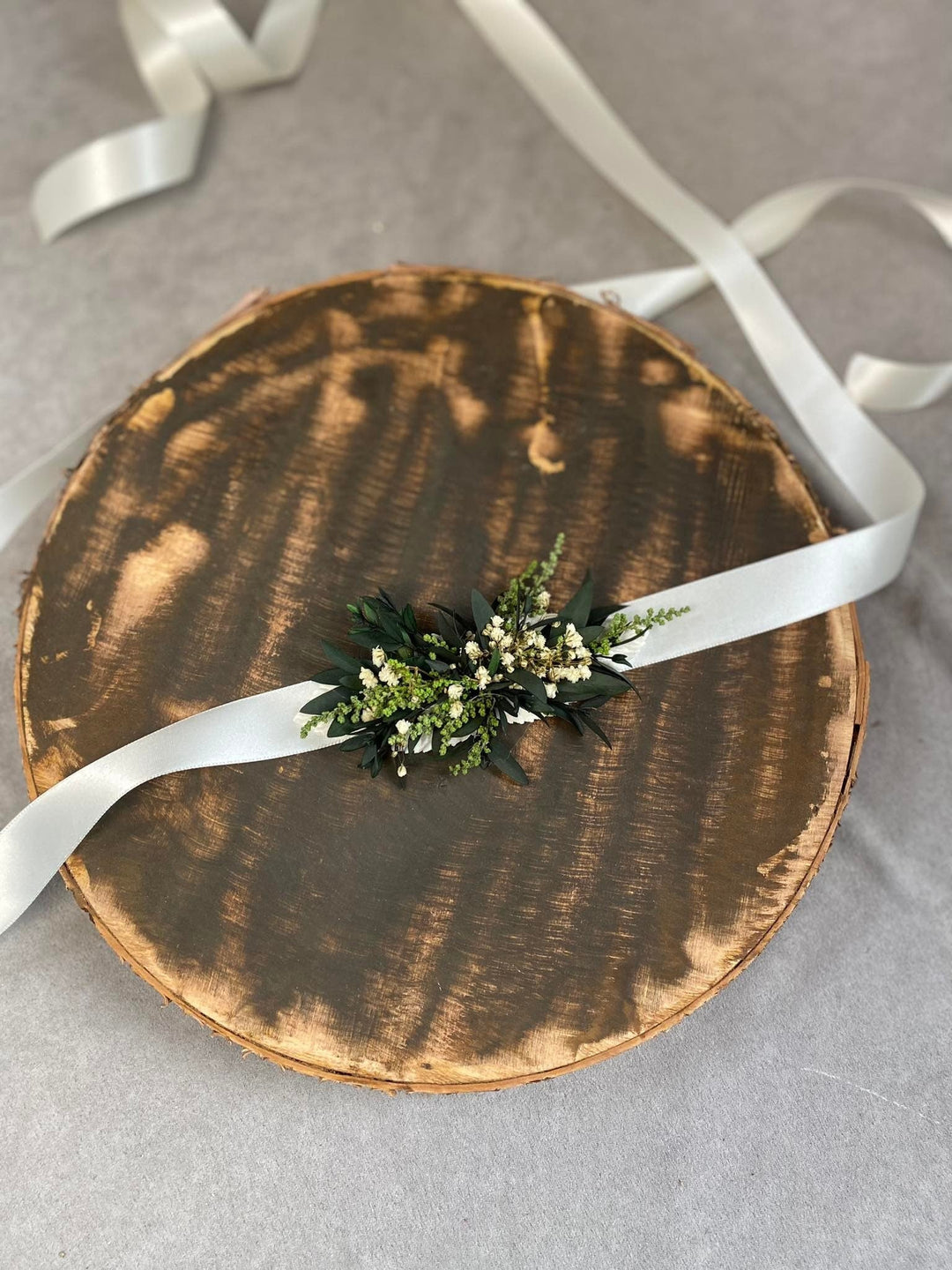 Eucalyptus Flower Girl Belt: Greenery Wedding Bridal Accessory – handmade floral hair accessory by magaela