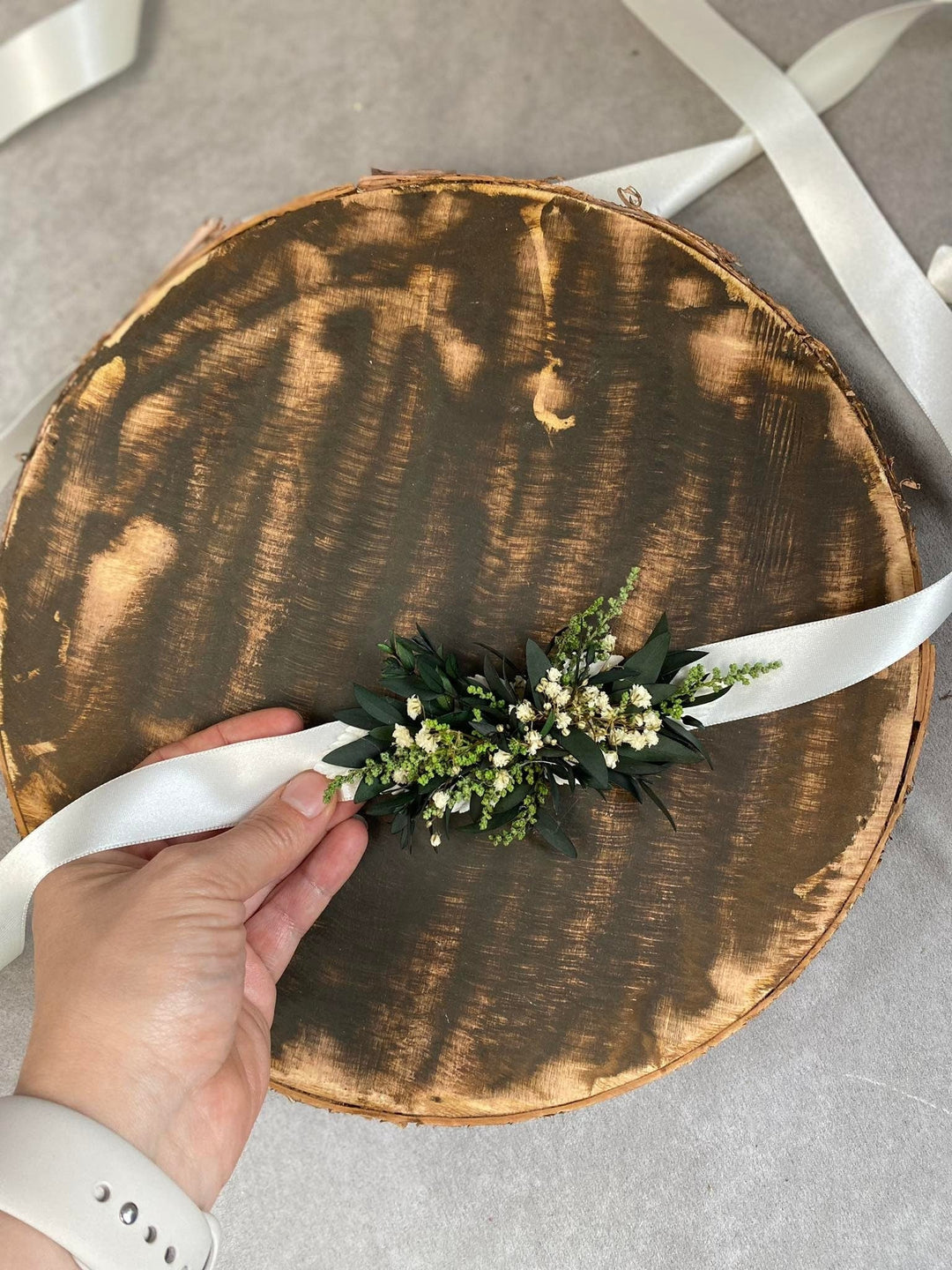 Eucalyptus Flower Girl Belt: Greenery Wedding Bridal Accessory – handmade floral hair accessory by magaela