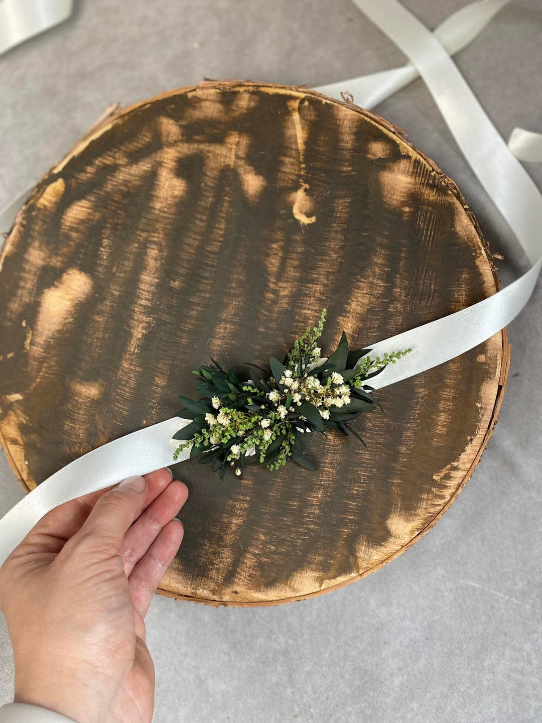 Eucalyptus Flower Girl Belt: Greenery Wedding Bridal Accessory – handmade floral hair accessory by magaela