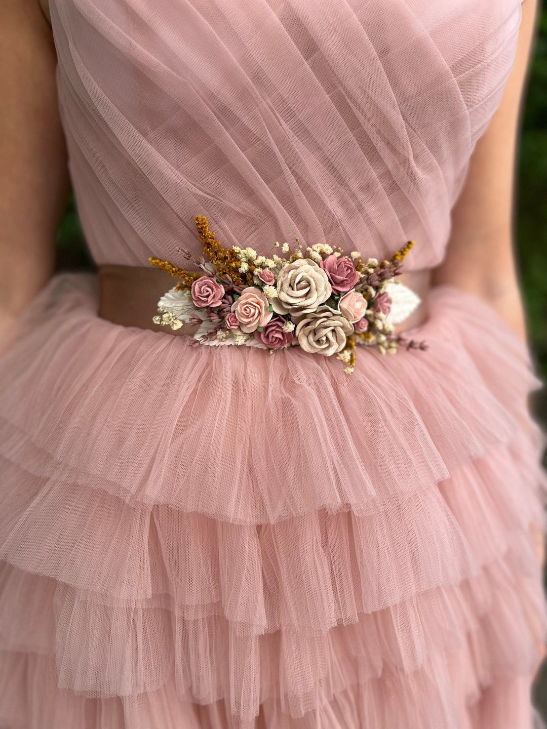 Dusty Pink Flower Belt: Romantic Wedding Dress Sash – handmade floral hair accessory by magaela