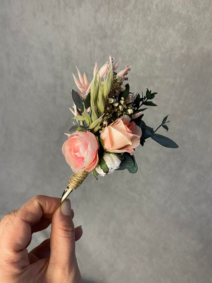 Eucalyptus Peach Rose Boutonniere: Romantic Wedding Groomsmen Corsage – handmade floral hair accessory by magaela
