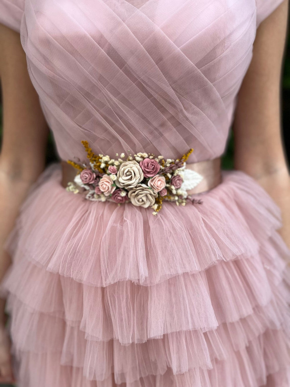 Dusty Pink Flower Belt: Romantic Wedding Dress Sash – handmade floral hair accessory by magaela