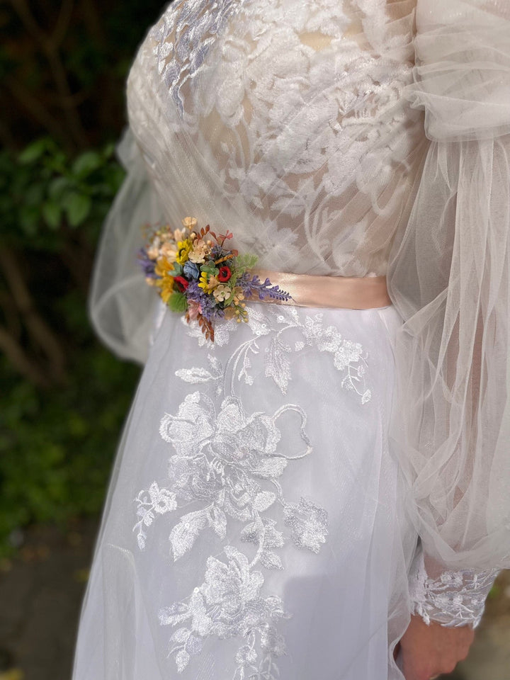 Colorful Flower Wedding Belt: Sunflower, Daisy, Lavender – handmade floral hair accessory by magaela